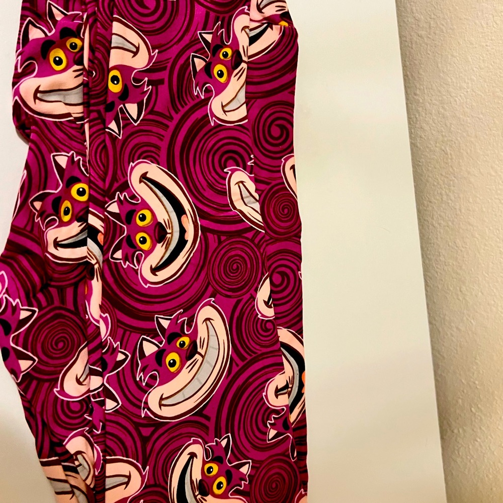 Lularoe Disney Cheshire Cat OS NEVER WORN leggings